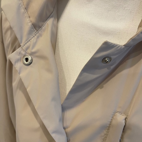 Larry Levine Lightweight Jacket with Hood - Picture 9 of 11